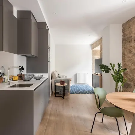 Апартаменты Bow Monumental By En Casa