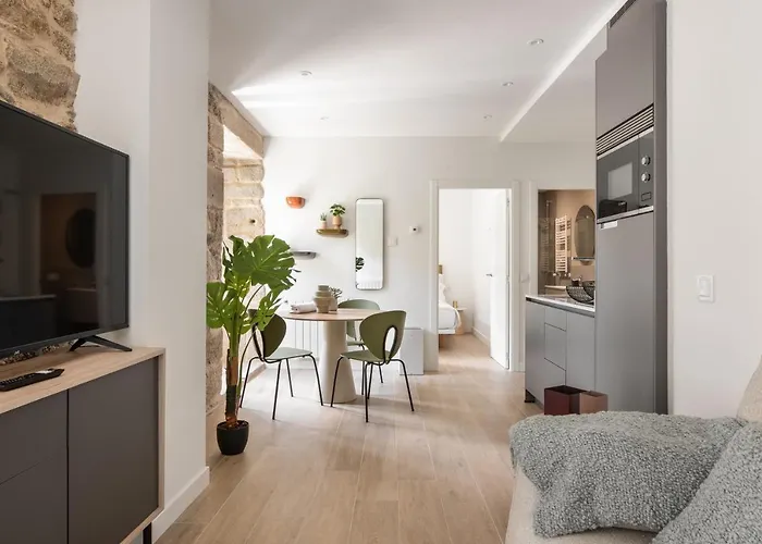 Bow Monumental By En Casa 비고